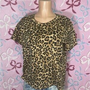 H&M Cheetah Animal Print Short Sleeve Shirt Size Large